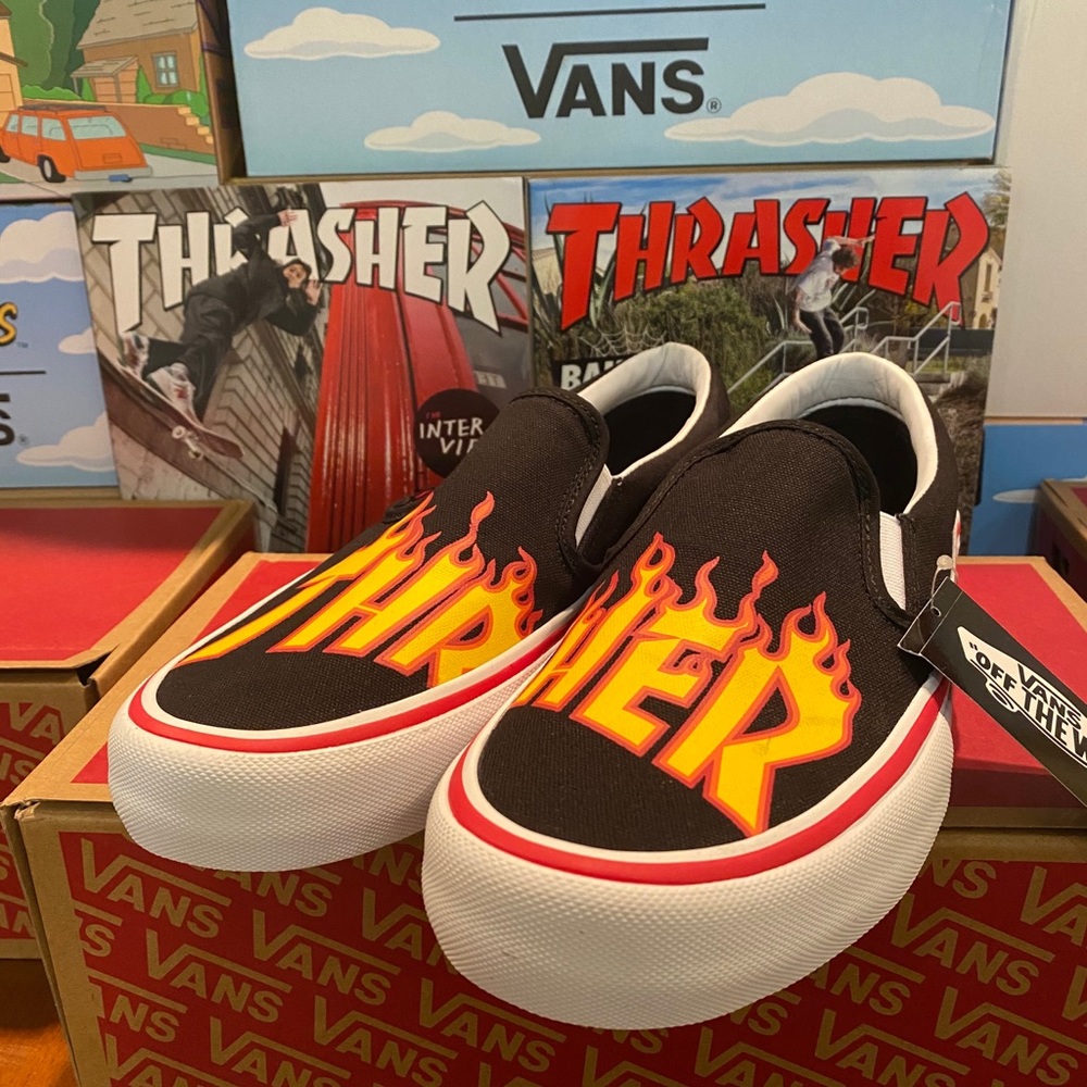 Vans x thrasher slip on pros.